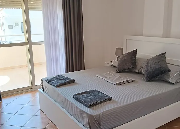 Superior Apartment 2 Minutes Far From The Beach